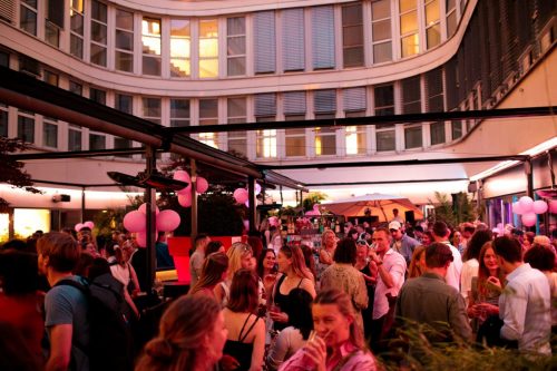 98120625 Amore spritz PAT 0152-Verbessert-RR