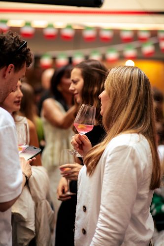 070825 lucky Spritz PAT 1721