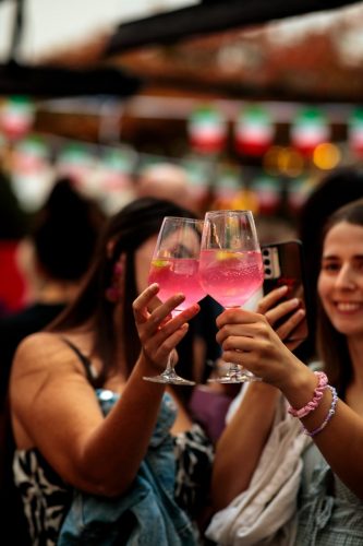 070825 lucky Spritz PAT 1866