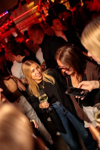 070825 lucky Spritz PAT 2602