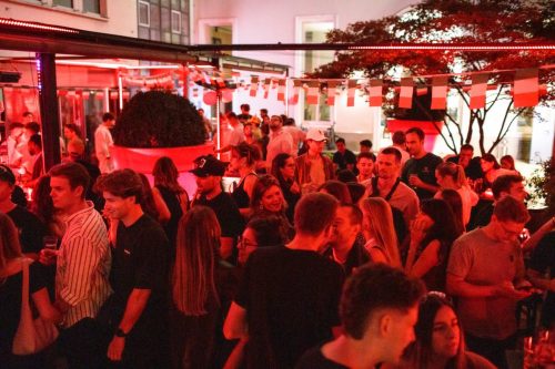 070825 lucky Spritz PAT 2638